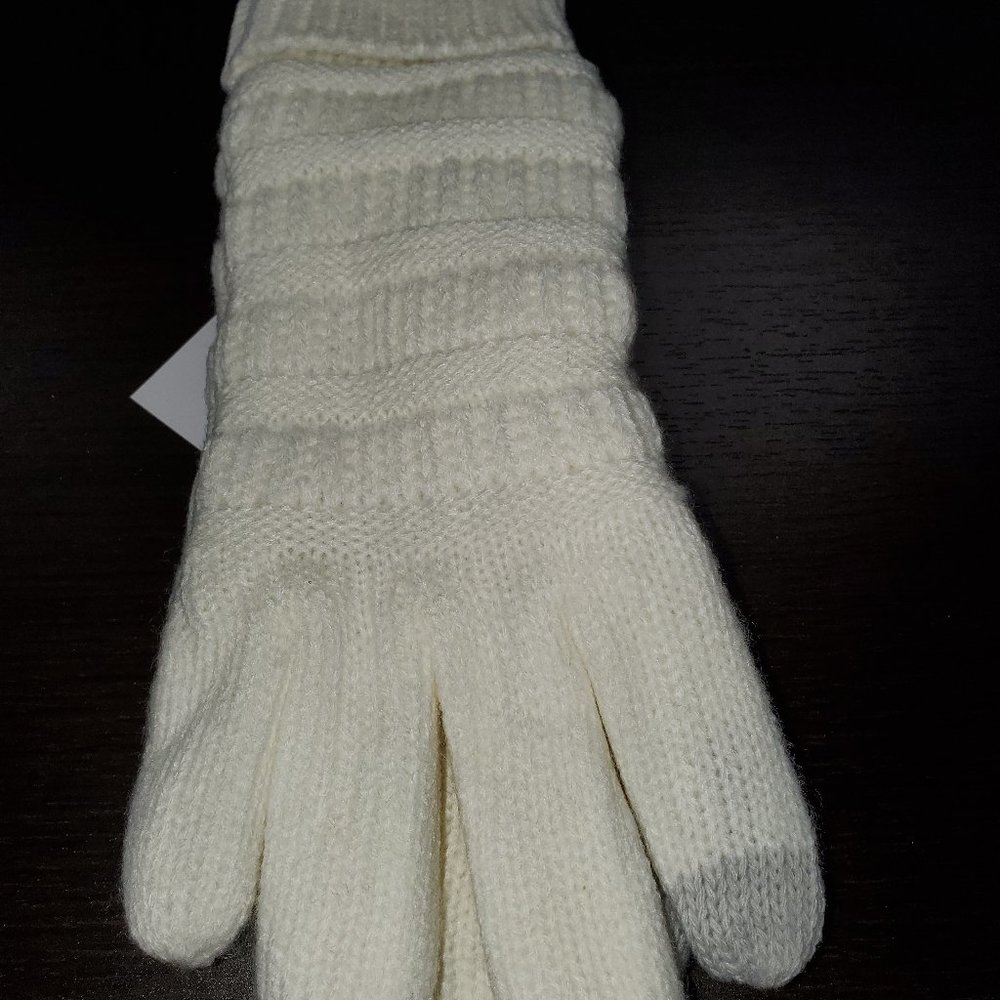 Knit CC Gloves with Lining